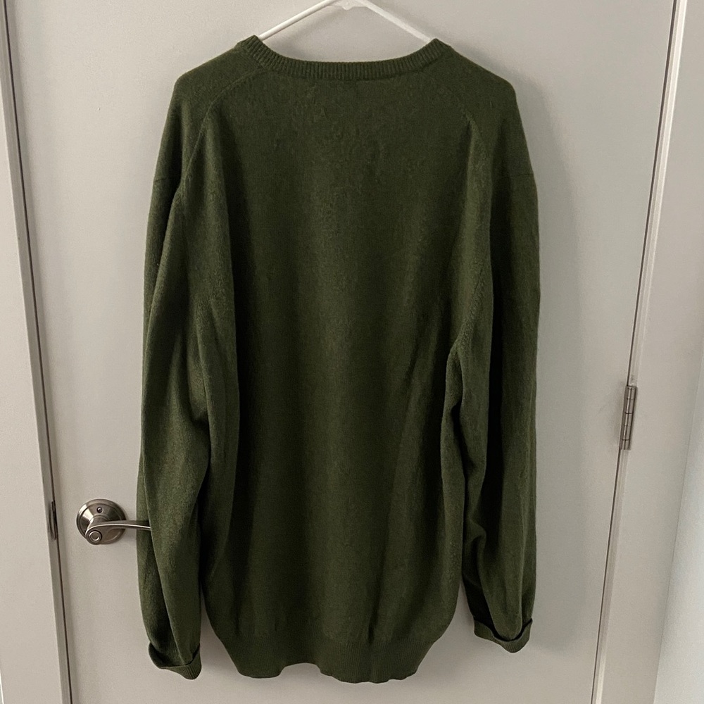Cashmere Brooks Brothers Forest Green V-Neck Sweater - Picture 3 of 3